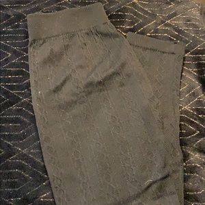 Black patterned leggings